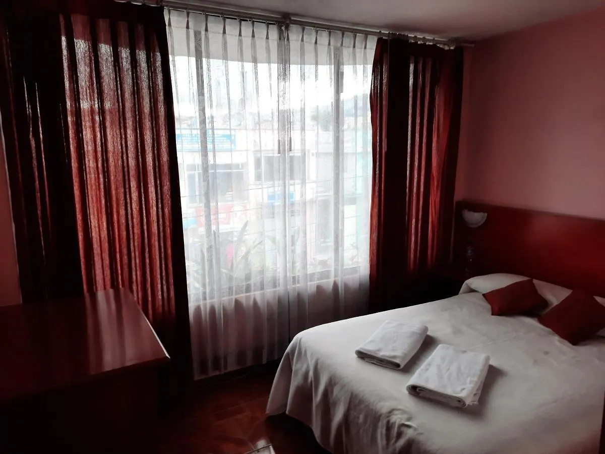 Pensión Hostal Sauna Water Palace Quito